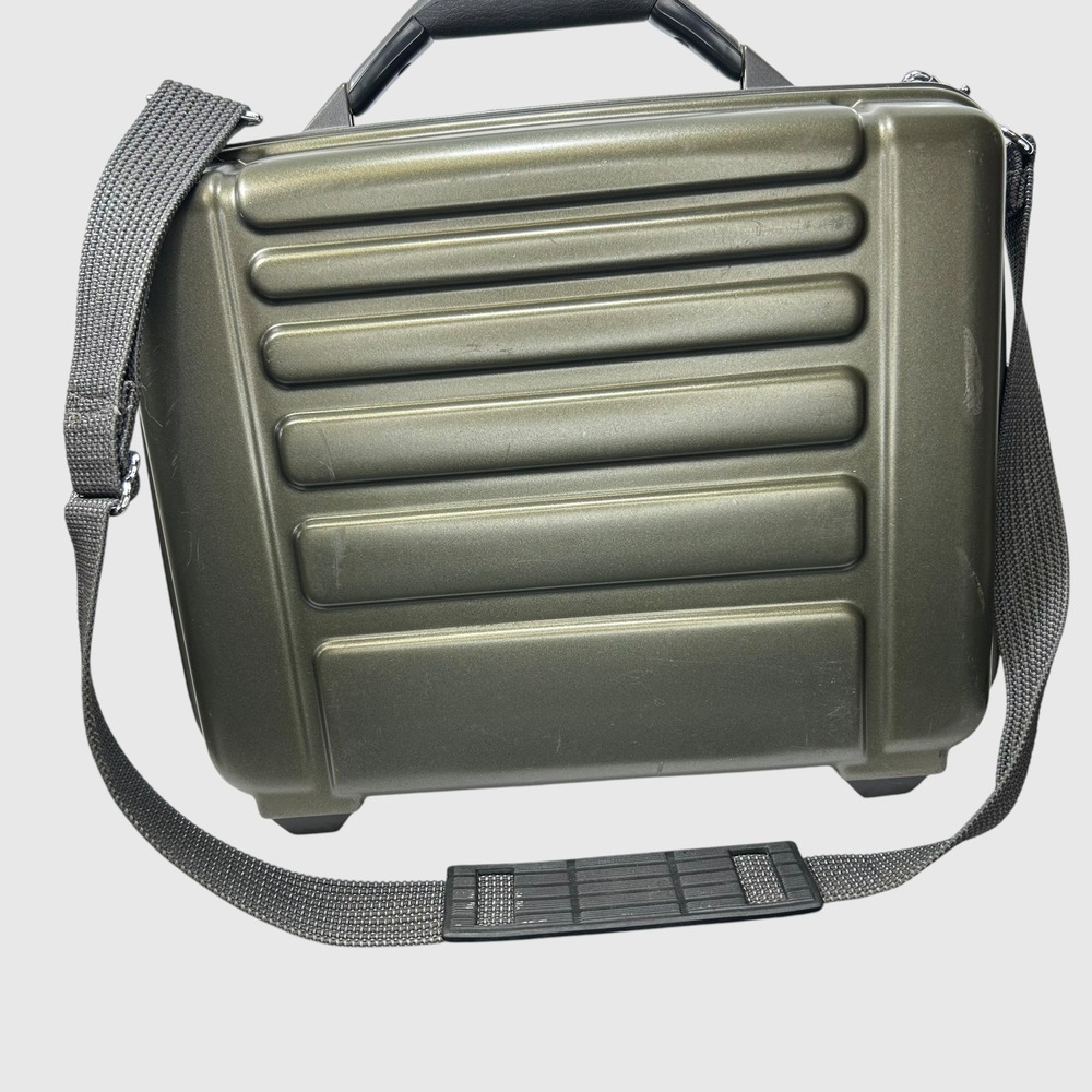 VTG with Key Samsonite Green Hard Camcorder Case Video Camera Tech Briefcase